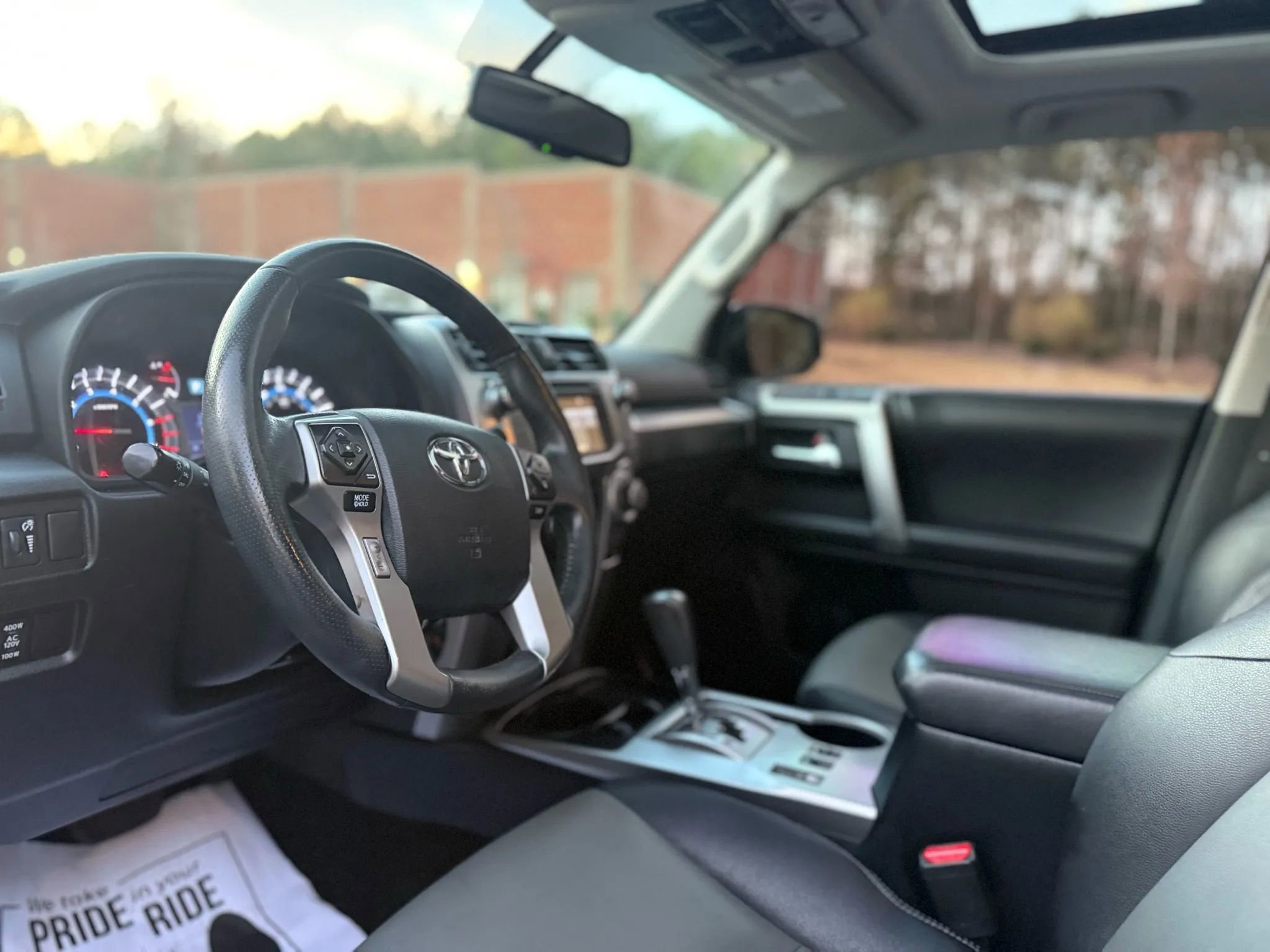 Used 2017 Toyota 4Runner SR5 Premium RWD image 16