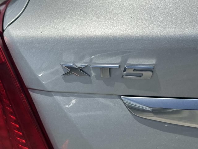 Certified 2025 Cadillac XT5 Luxury FWD image 9
