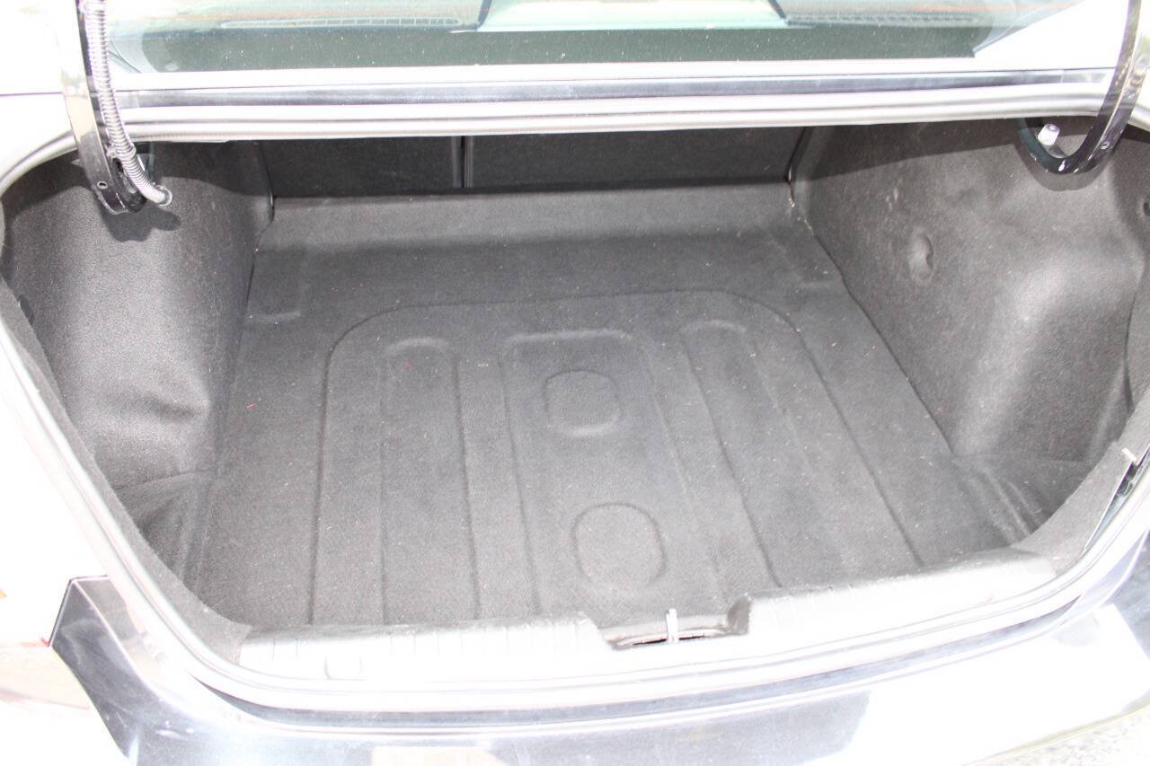 Used 2013 Chevrolet Cruze LTZ w/ Enhanced Safety Package FWD image 24