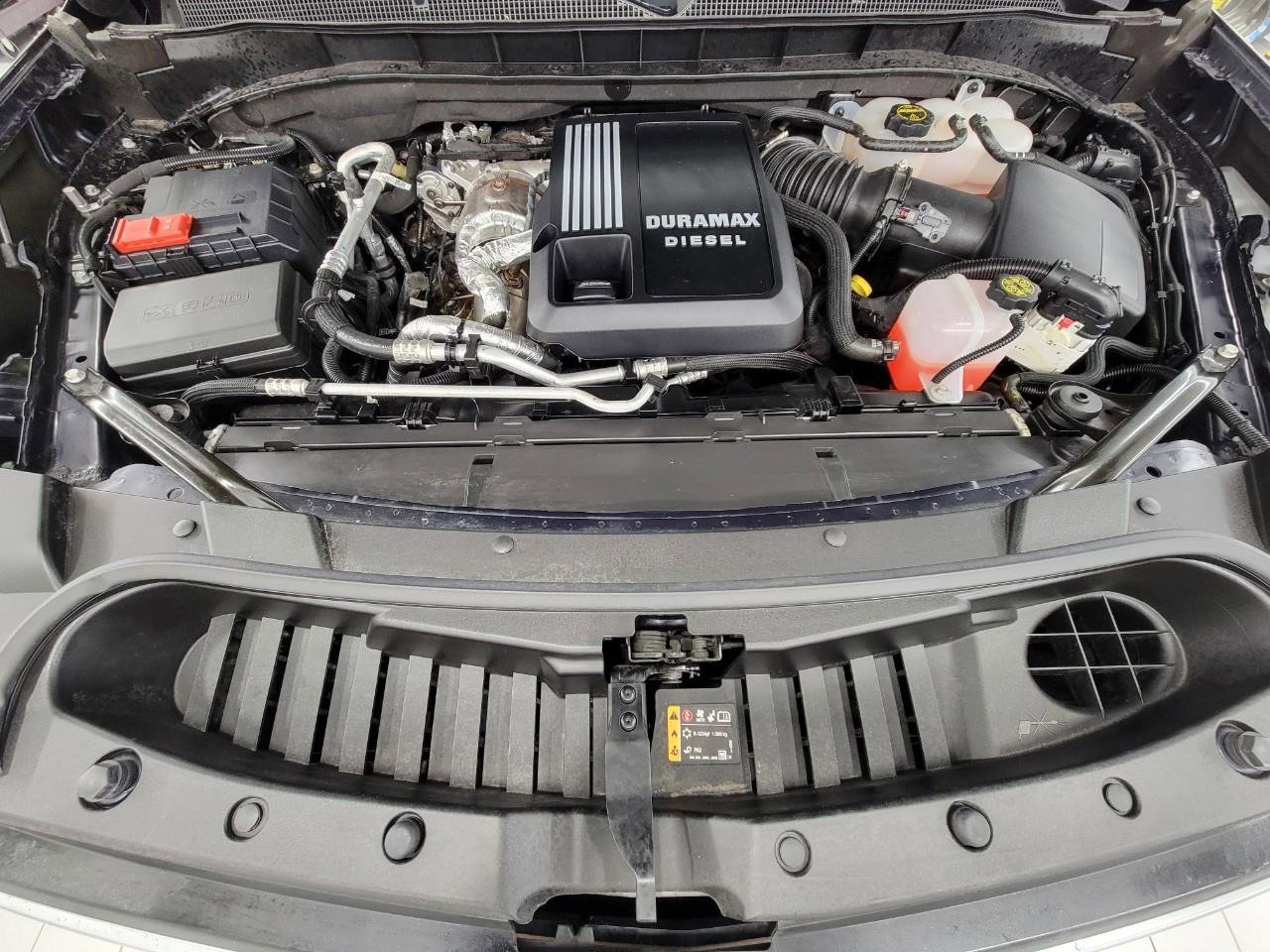 Used 2024 Chevrolet Tahoe High Country image 10