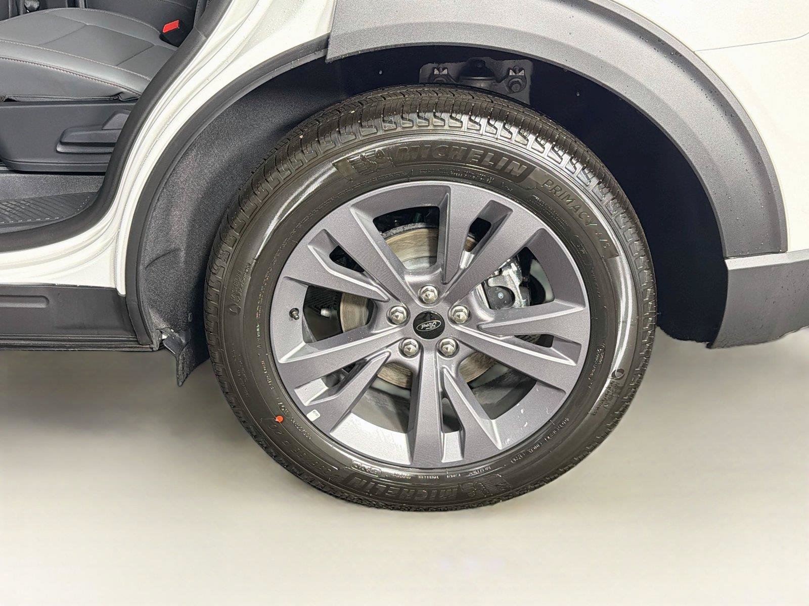 New 2026 Ford Explorer Active w/ Active Comfort Package AWD/4WD image 36