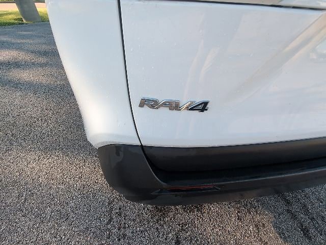Certified 2024 Toyota RAV4 XLE AWD/4WD image 8