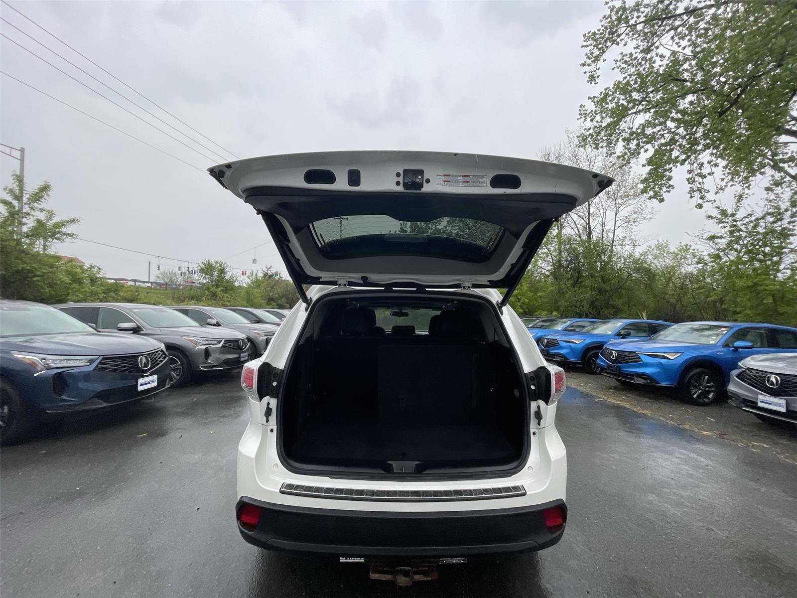 Used 2016 Toyota Highlander XLE w/ Protection Package #3 AWD/4WD image 25