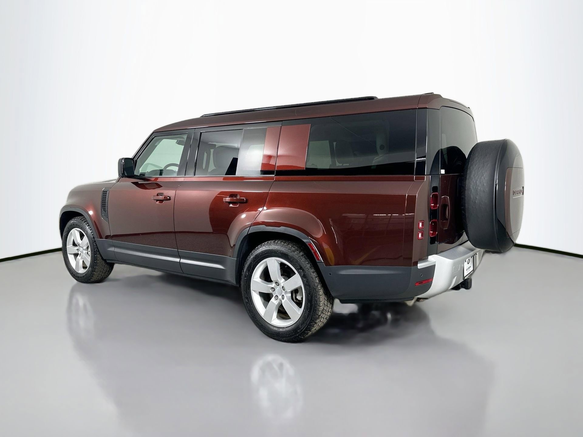 Certified 2025 Land Rover Defender 130 S image 8