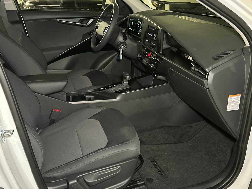 New 2026 Kia Niro LX image 8
