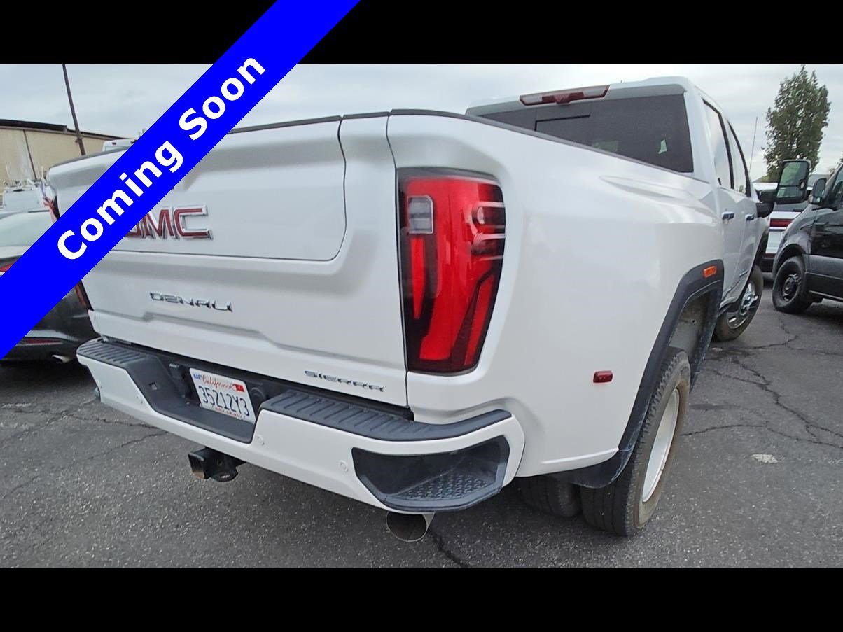 Used 2024 GMC Sierra 3500 Denali w/ Denali Reserve Package image 9
