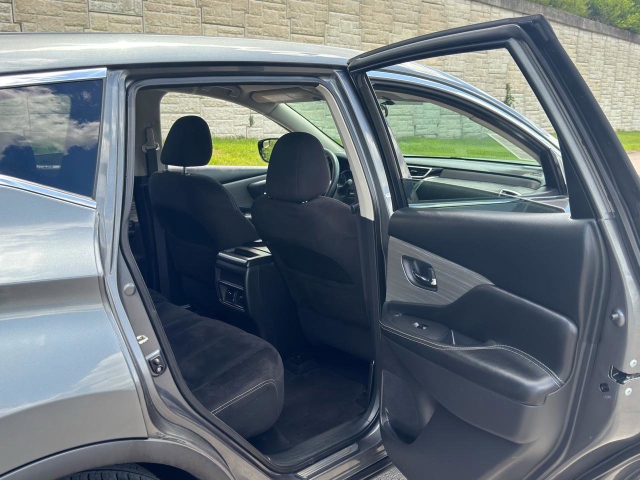 Used 2015 Nissan Murano S AWD/4WD image 30