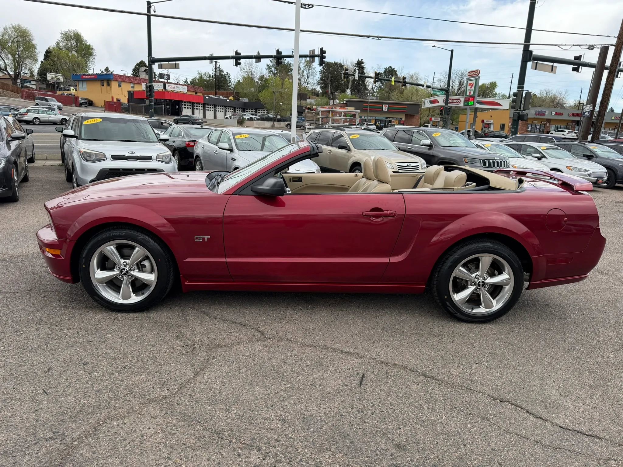 Used 2006 Ford Mustang GT Premium RWD image 6