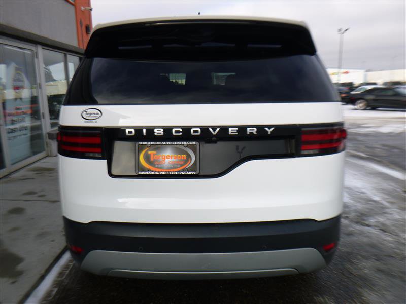 Used 2024 Land Rover Discovery S image 24