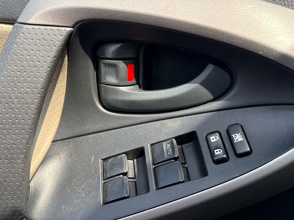 Used 2008 Toyota RAV4 Limited image 20