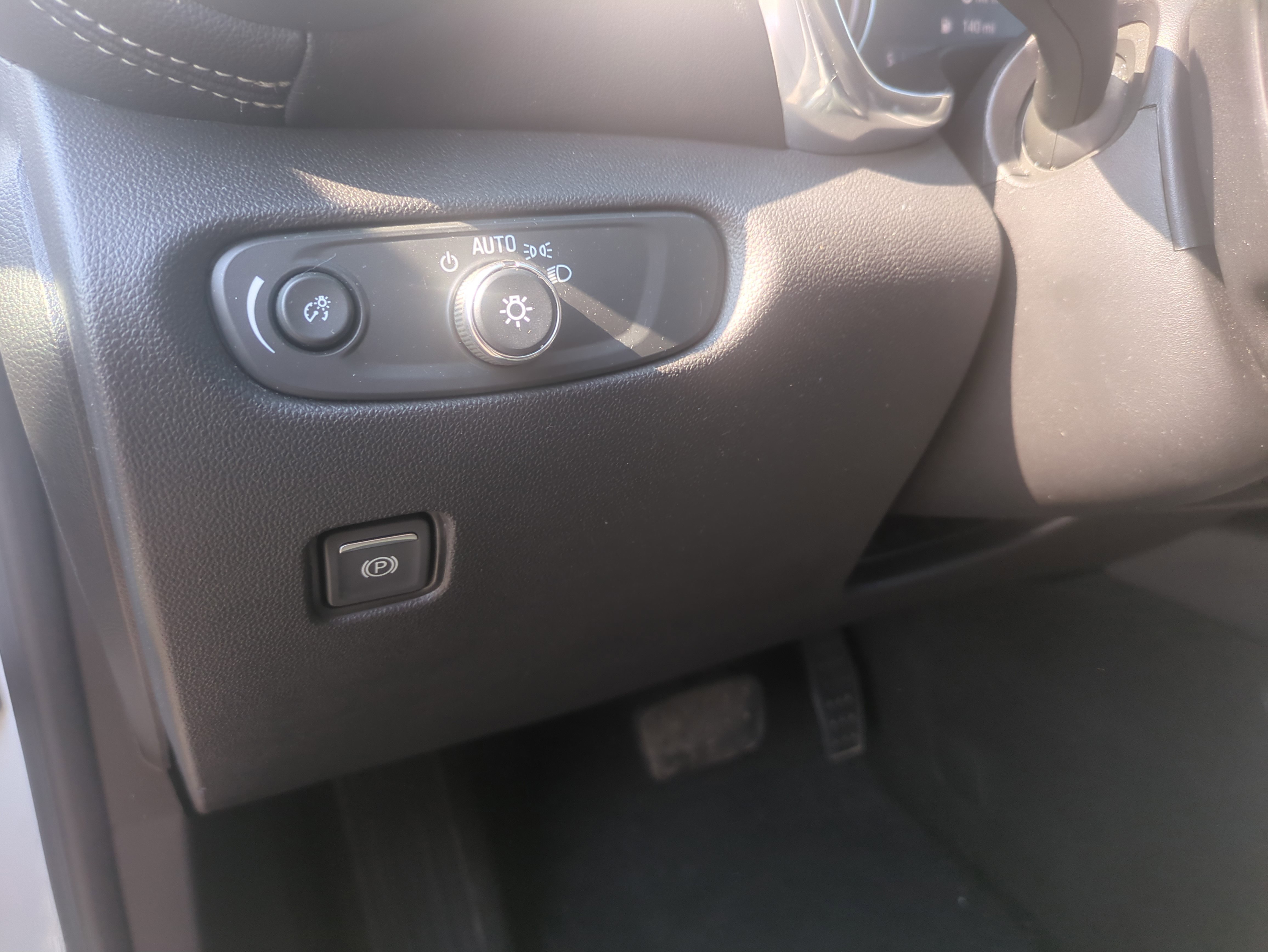 Used 2024 Chevrolet Blazer LT w/ Convenience Package image 11