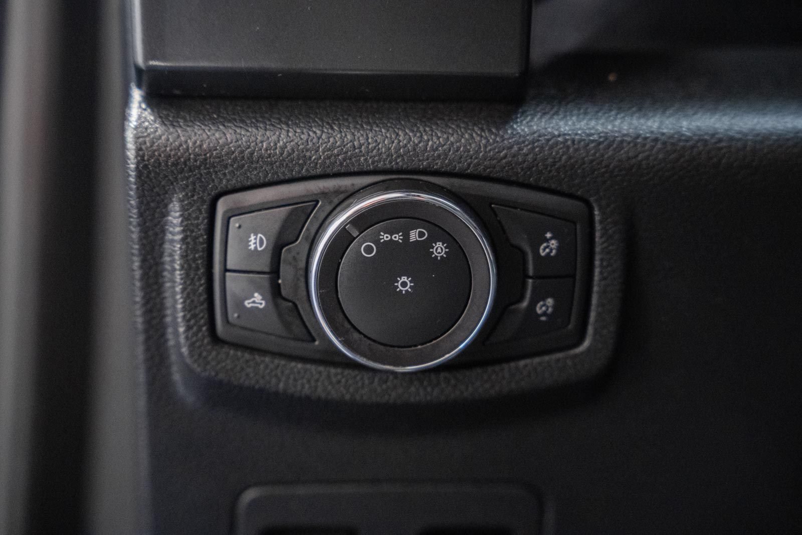 Used 2019 Ford F150 XLT w/ Equipment Group 302A Luxury AWD/4WD image 50