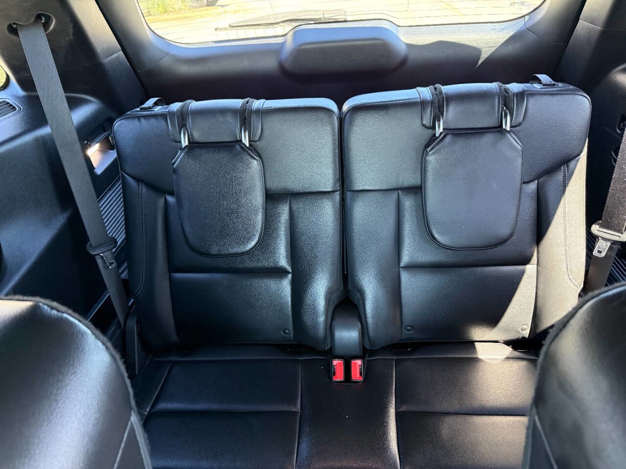 Used 2020 Ford Explorer XLT w/ Equipment Group 202A RWD image 13