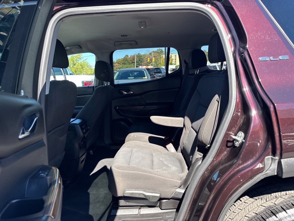 Used 2020 GMC Acadia SLE w/ Driver Convenience Package FWD image 25