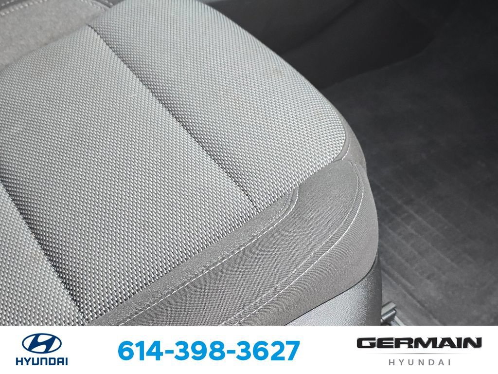 Used 2023 Chevrolet Traverse LT FWD image 27