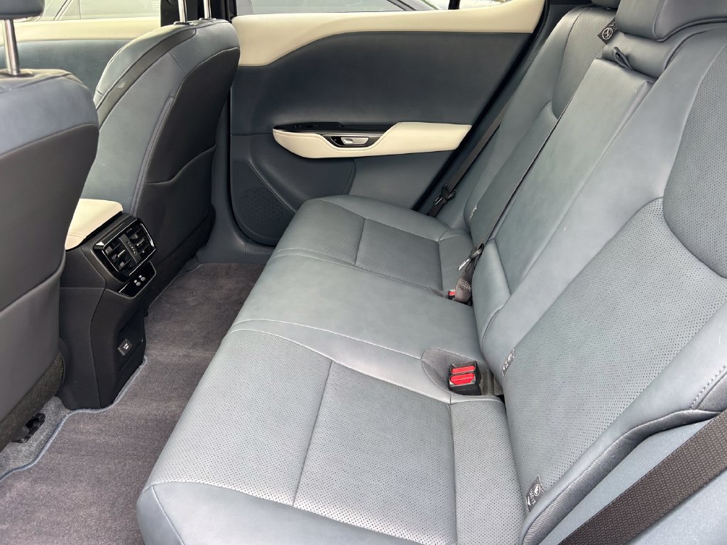 Used 2024 Lexus RZ 300e Premium FWD image 15