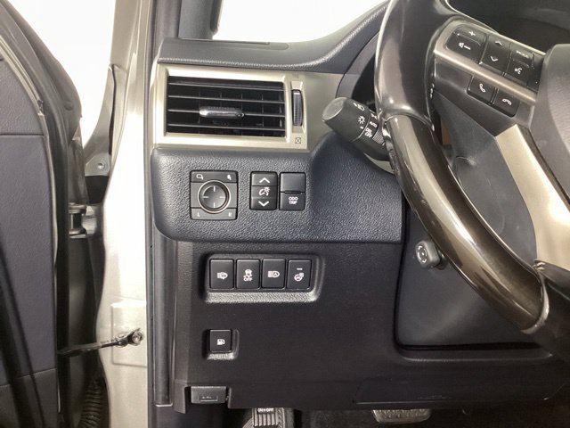 Used 2021 Lexus GX 460 Premium w/ Accessory Package AWD/4WD image 12