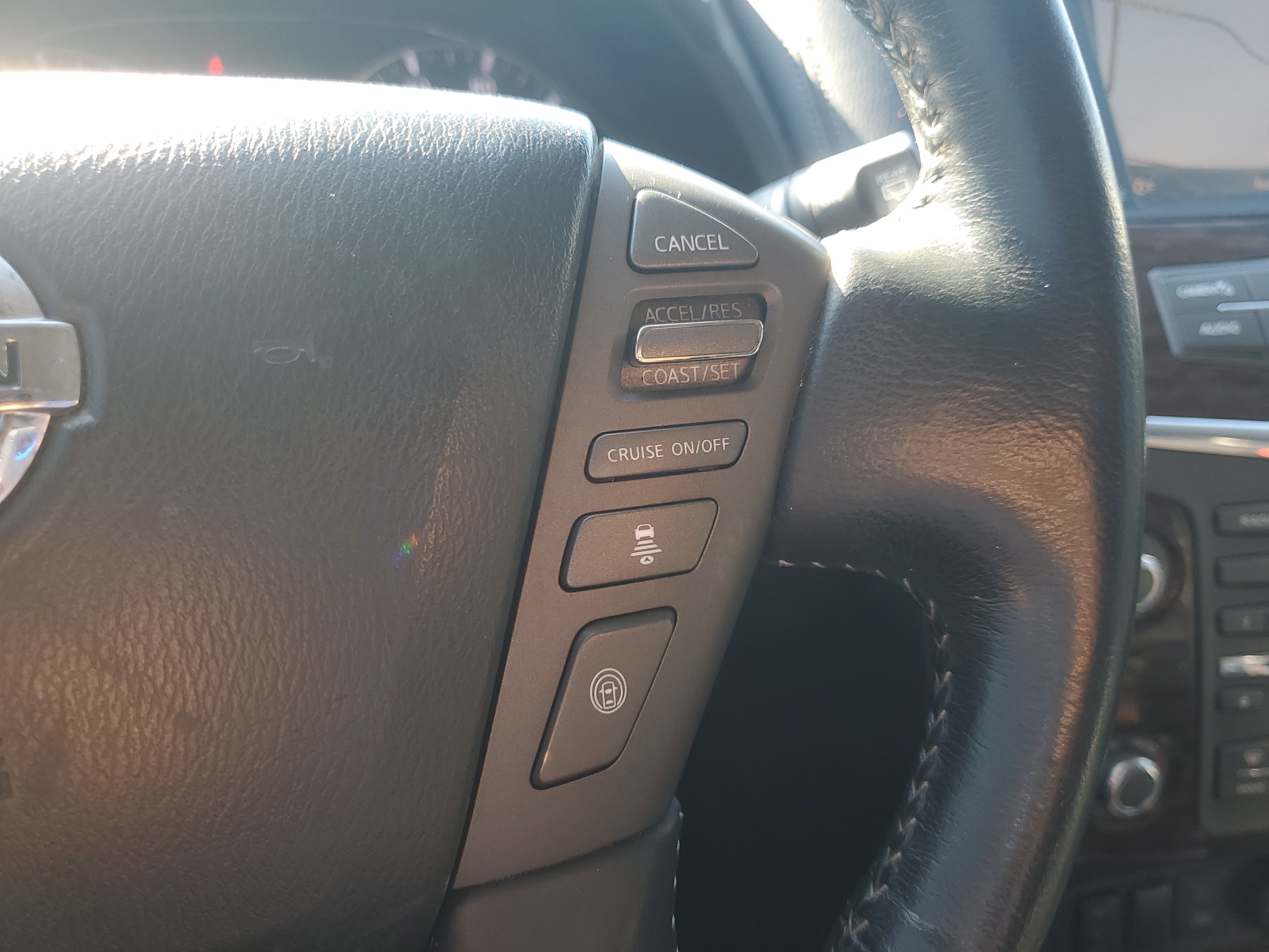 Used 2018 Nissan Armada SL w/ Premium Package RWD image 17