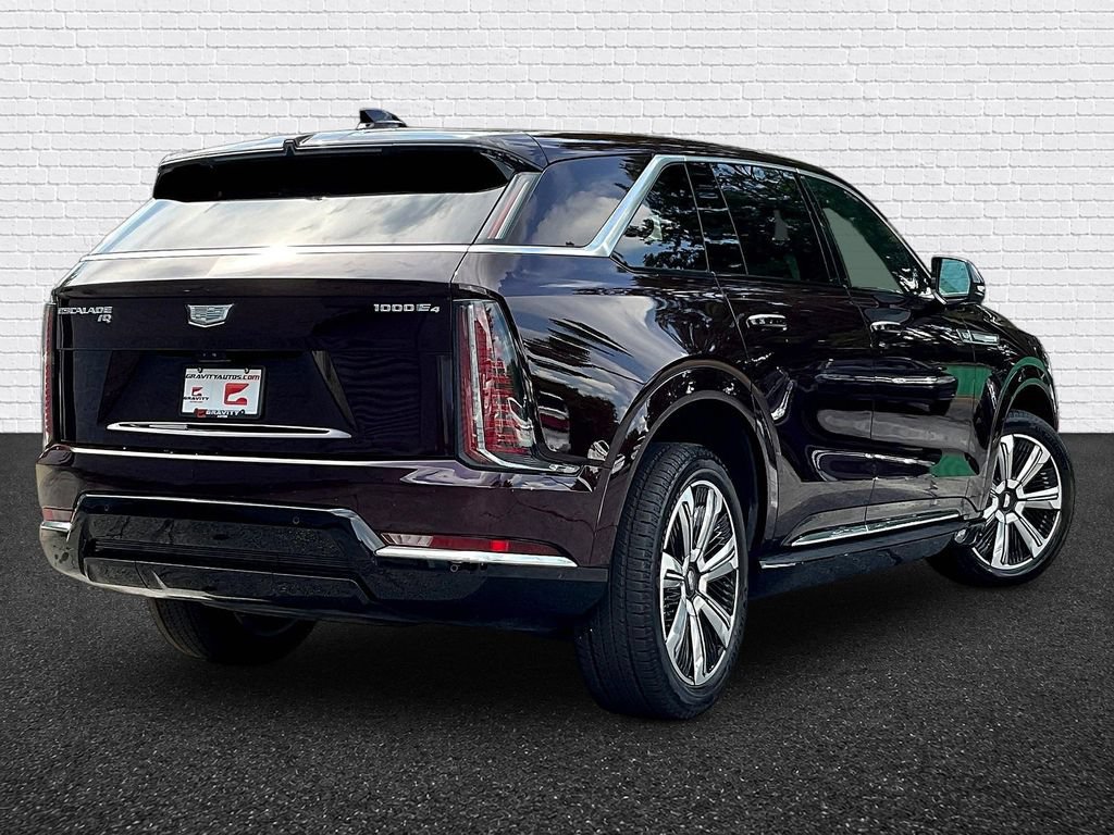 Used 2025 Cadillac Escalade IQ Luxury 2 w/ LPO, Premium Carpet Package AWD/4WD image 6