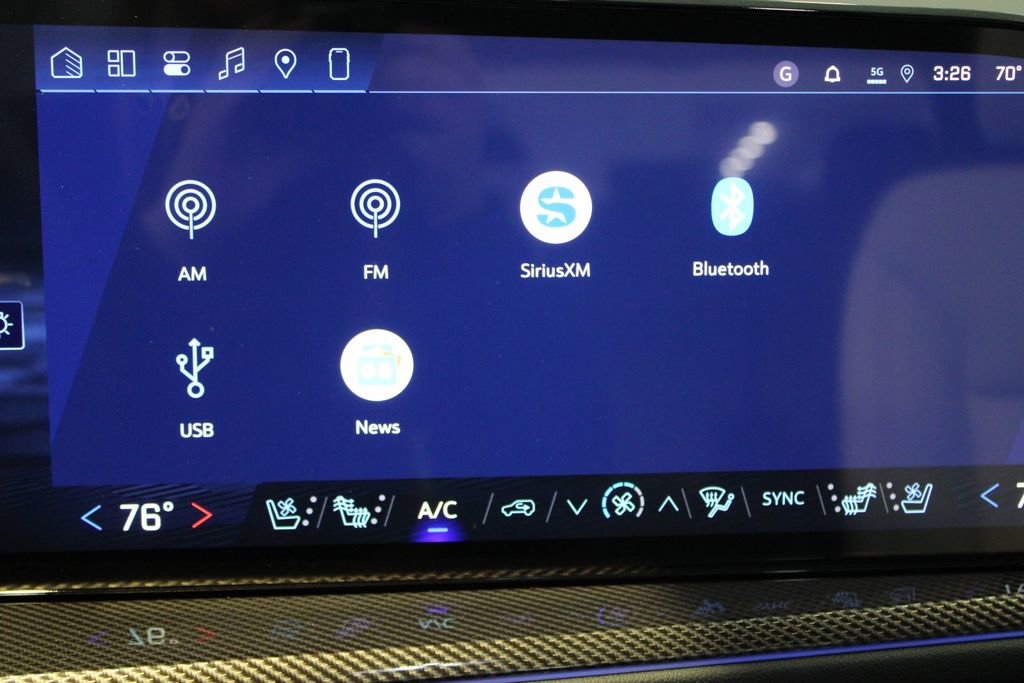 New 2026 Chevrolet Traverse High Country w/ LPO, Floor Liner Package image 40