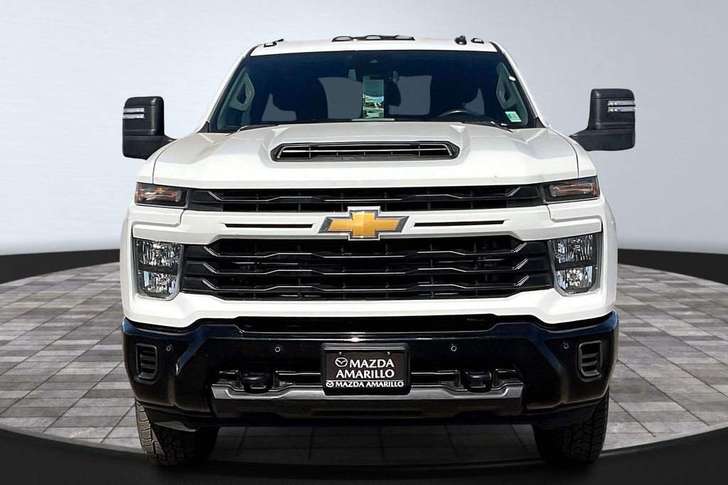 Used 2025 Chevrolet Silverado 2500 Custom w/ Custom Value Package image 3
