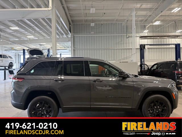 New 2026 Jeep Grand Cherokee Altitude video 2