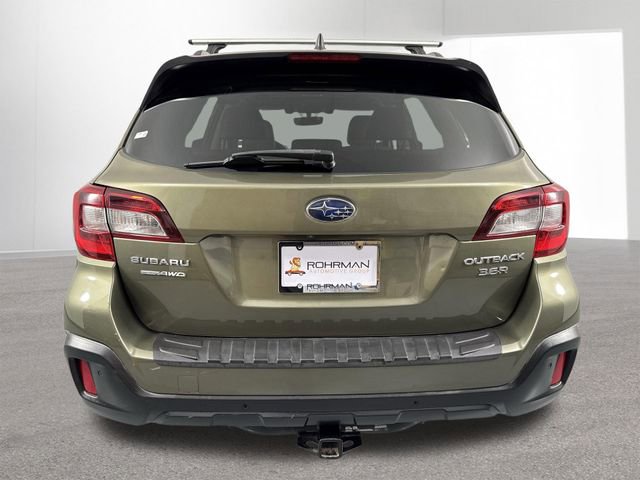 Used 2018 Subaru Outback 3.6R Touring AWD/4WD image 32