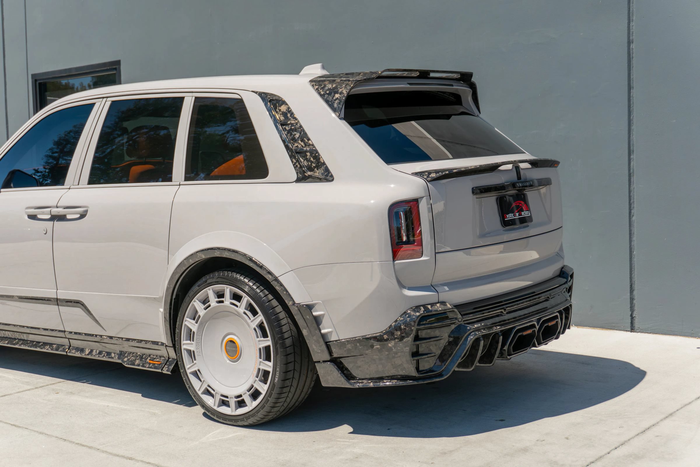 Used 2026 Rolls-Royce Cullinan AWD/4WD image 22
