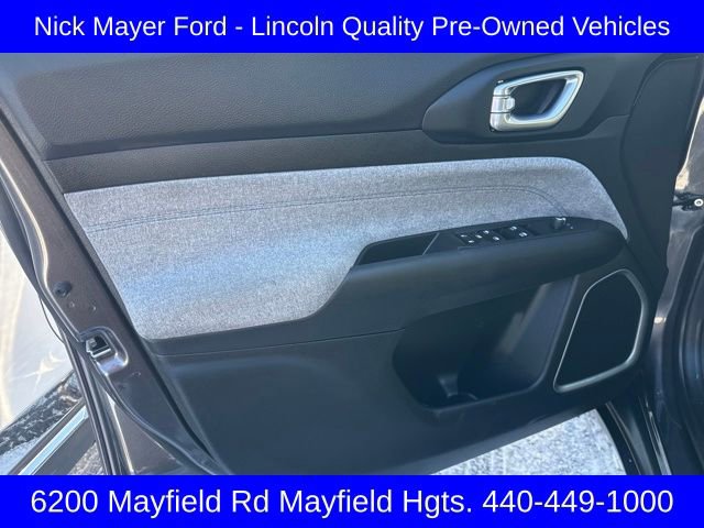 Used 2022 Jeep Compass Trailhawk w/ Trailhawk Elite Group image 28