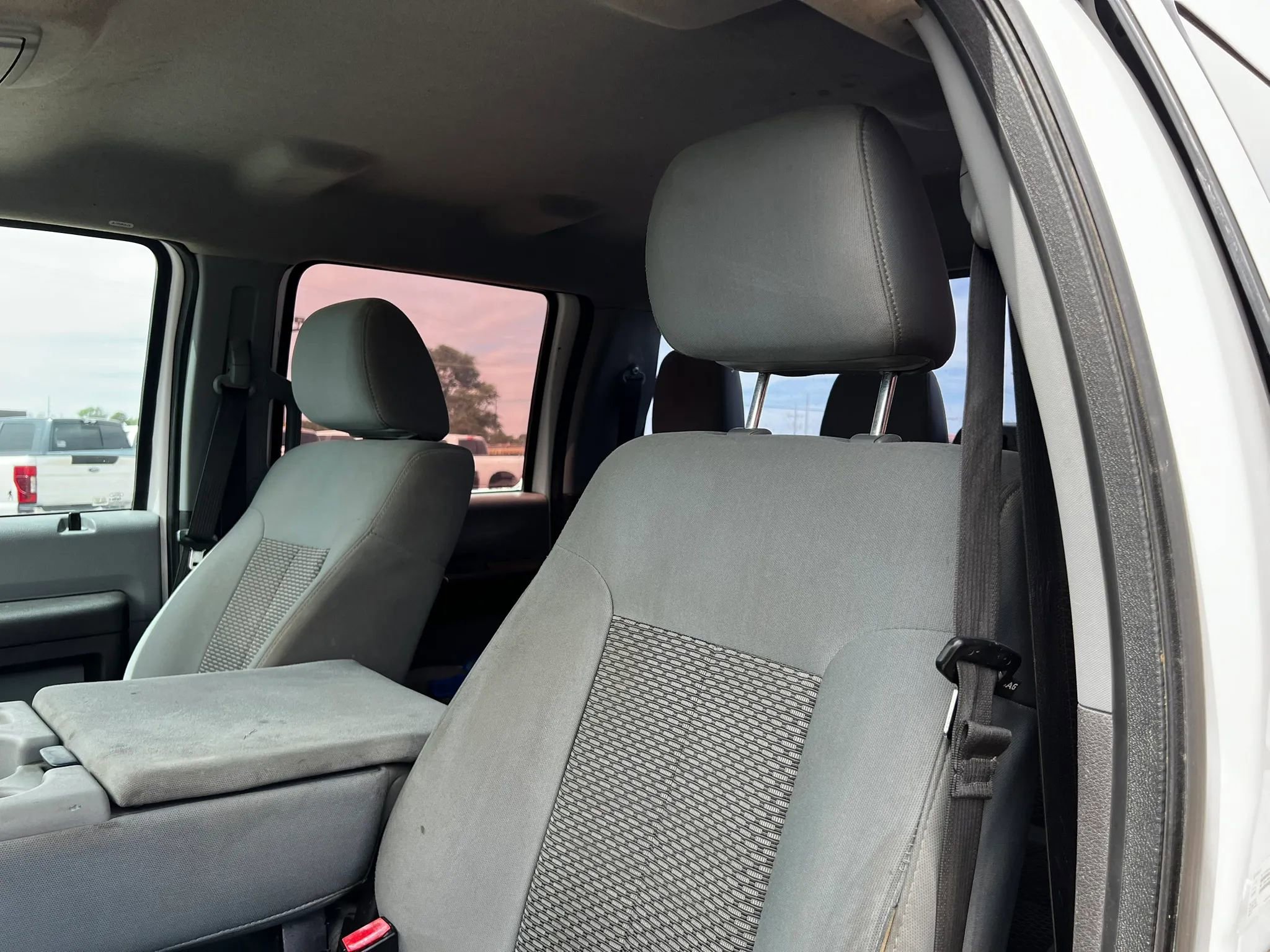 Used 2016 Ford F250 XL w/ Power Equipment Group AWD/4WD image 14