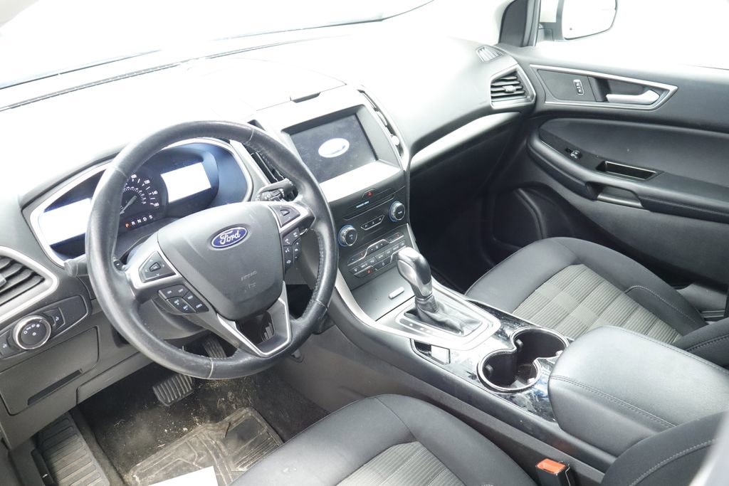 Used 2018 Ford Edge SEL w/ Equipment Group 201A AWD/4WD image 22