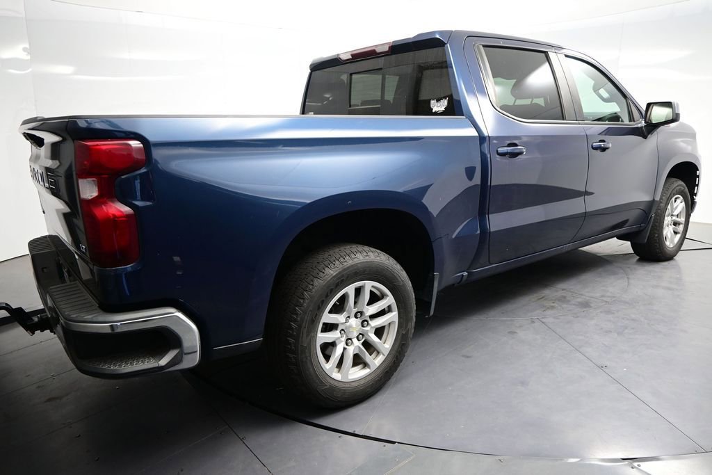 Used 2020 Chevrolet Silverado 1500 LT AWD/4WD image 3