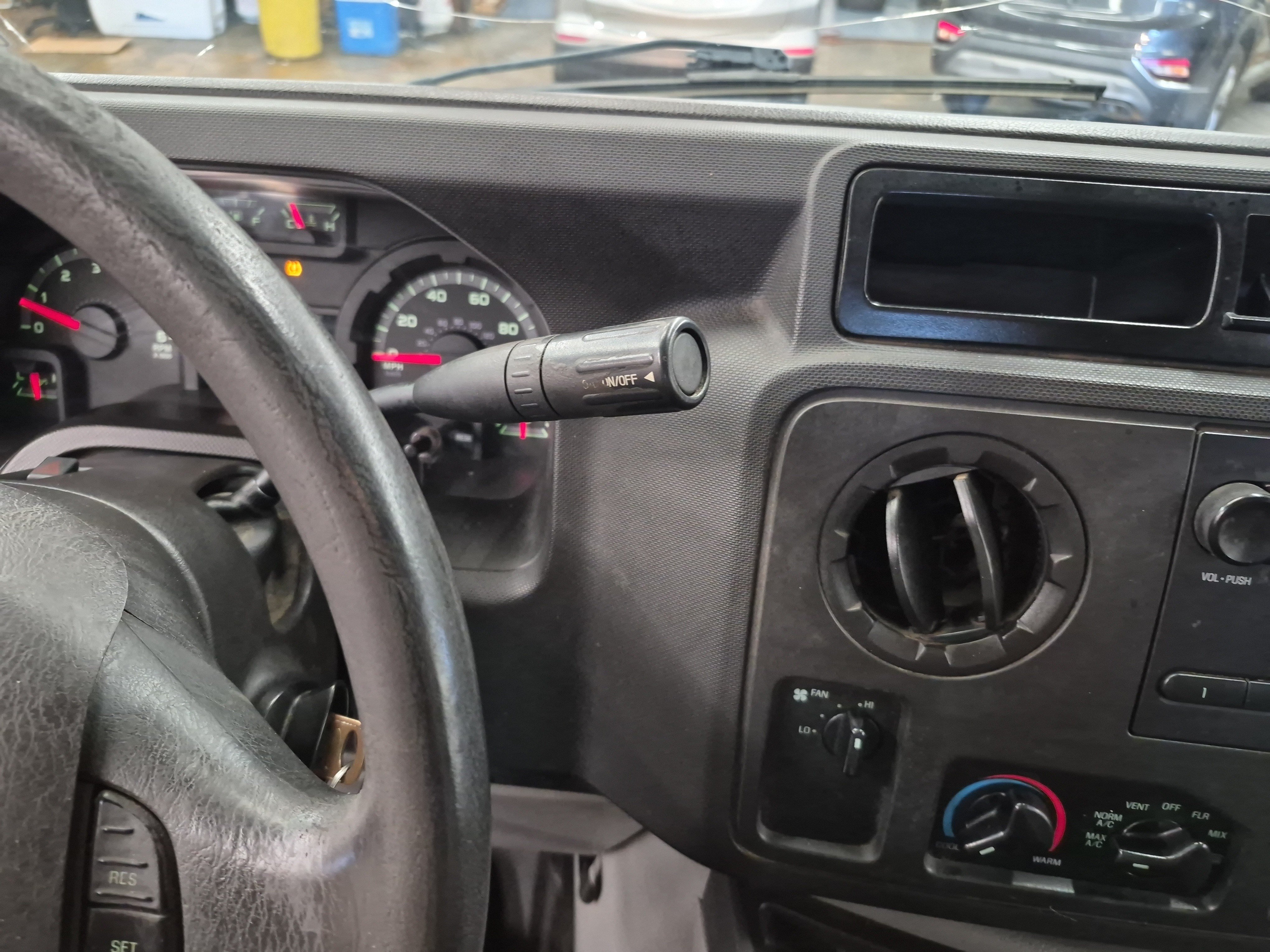Used 2014 Ford E-250 and Econoline 250 RWD image 24