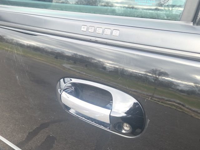 Used 2017 Ford Expedition XLT image 24