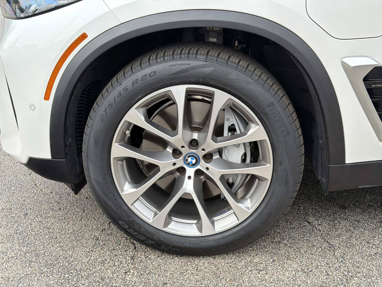 Certified 2024 BMW X5 xDrive50e w/ Premium Package AWD/4WD image 20
