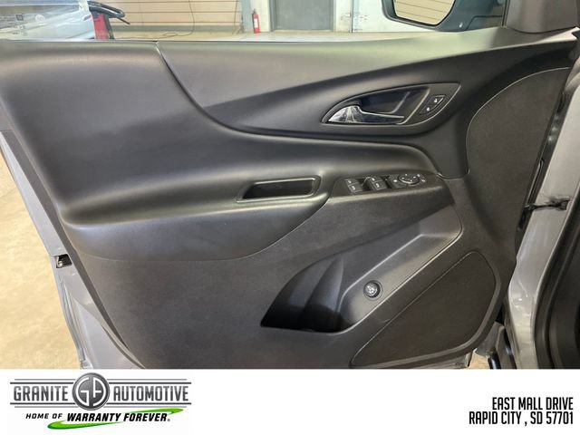 Used 2024 Chevrolet Equinox LT AWD/4WD image 11