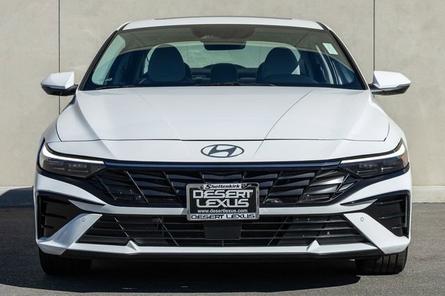 Used 2024 Hyundai Elantra Limited image 2