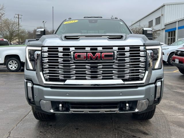 Used 2025 GMC Sierra 2500 Denali w/ Denali Reserve Package image 2