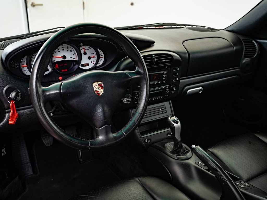 Used 2004 Porsche 911 Carrera image 4