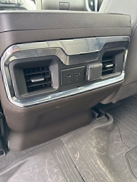 Used 2022 GMC Sierra 1500 SLT w/ SLT Premium Plus Package AWD/4WD image 15