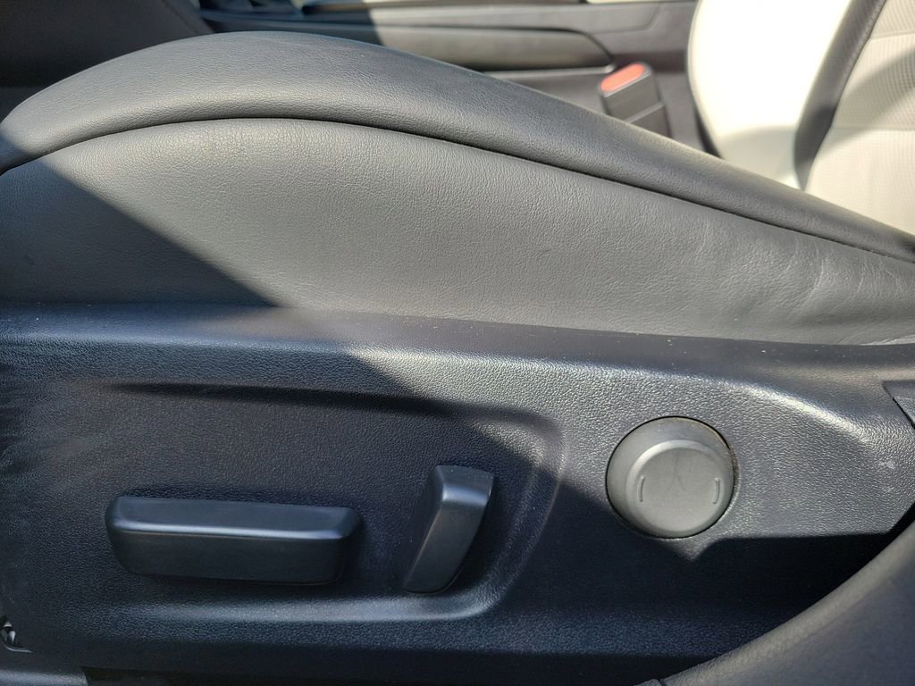 Used 2021 Lexus IS 350 F Sport w/ Navigation Package image 21