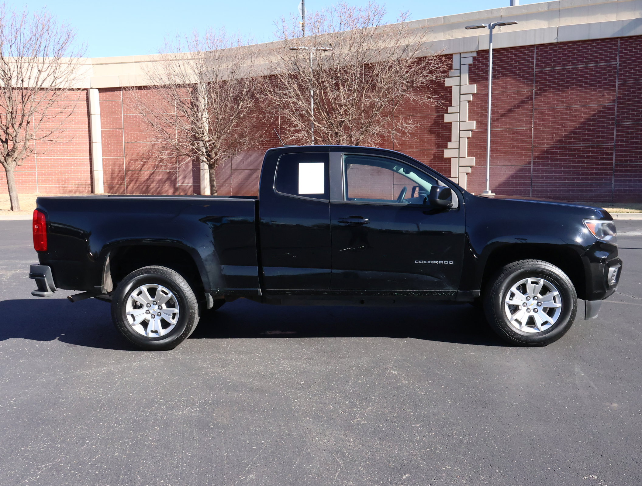 Used 2022 Chevrolet Colorado LT w/ Fleet Safety Package image 27