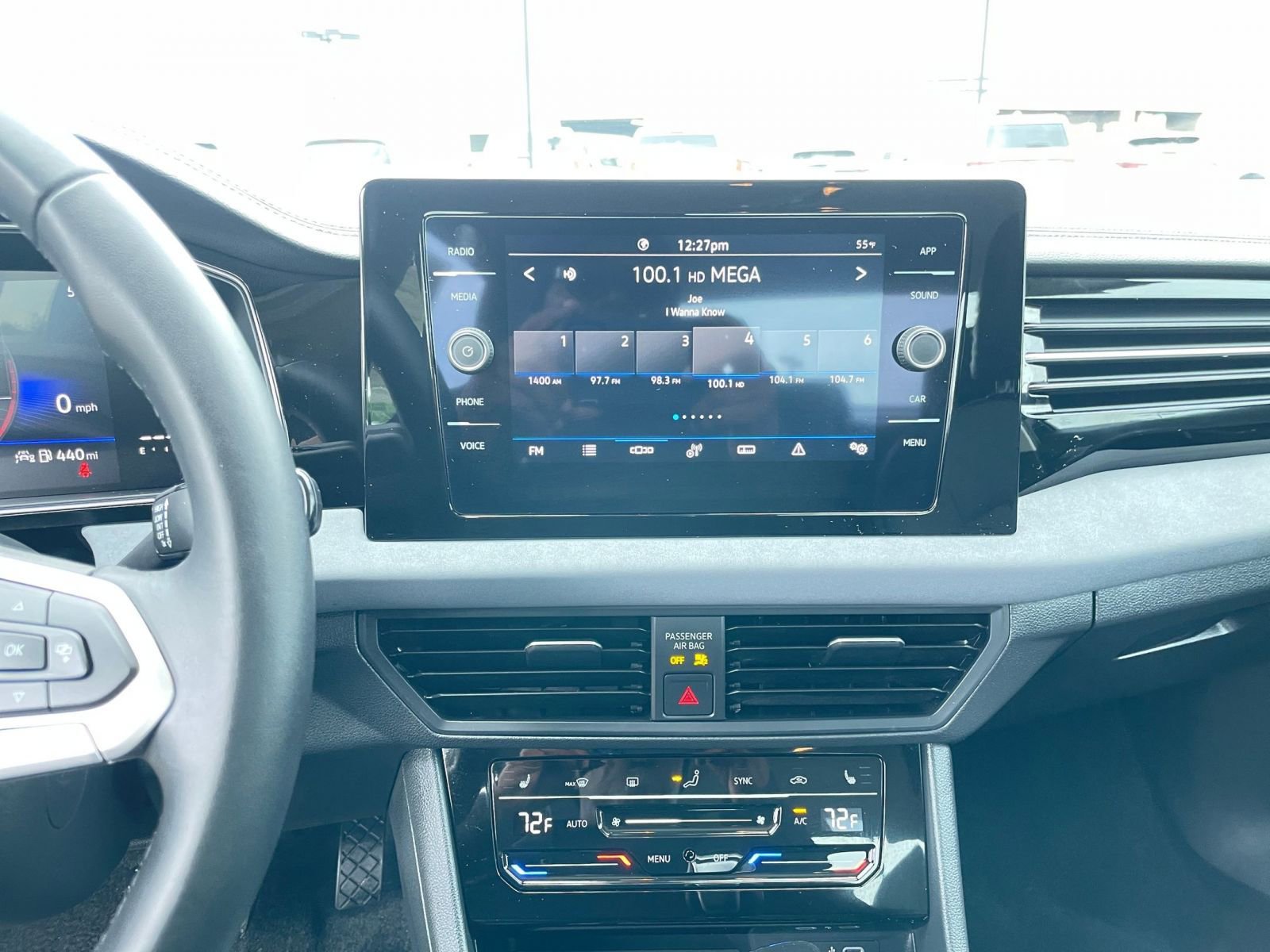 Used 2025 Volkswagen Jetta SE image 21