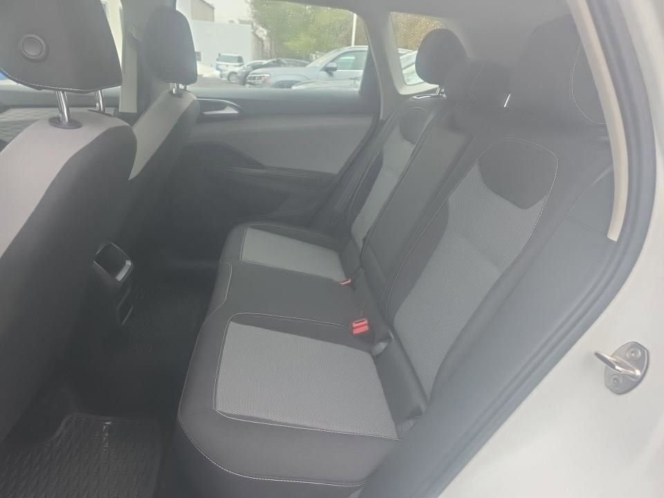 Used 2024 Volkswagen Taos S image 22