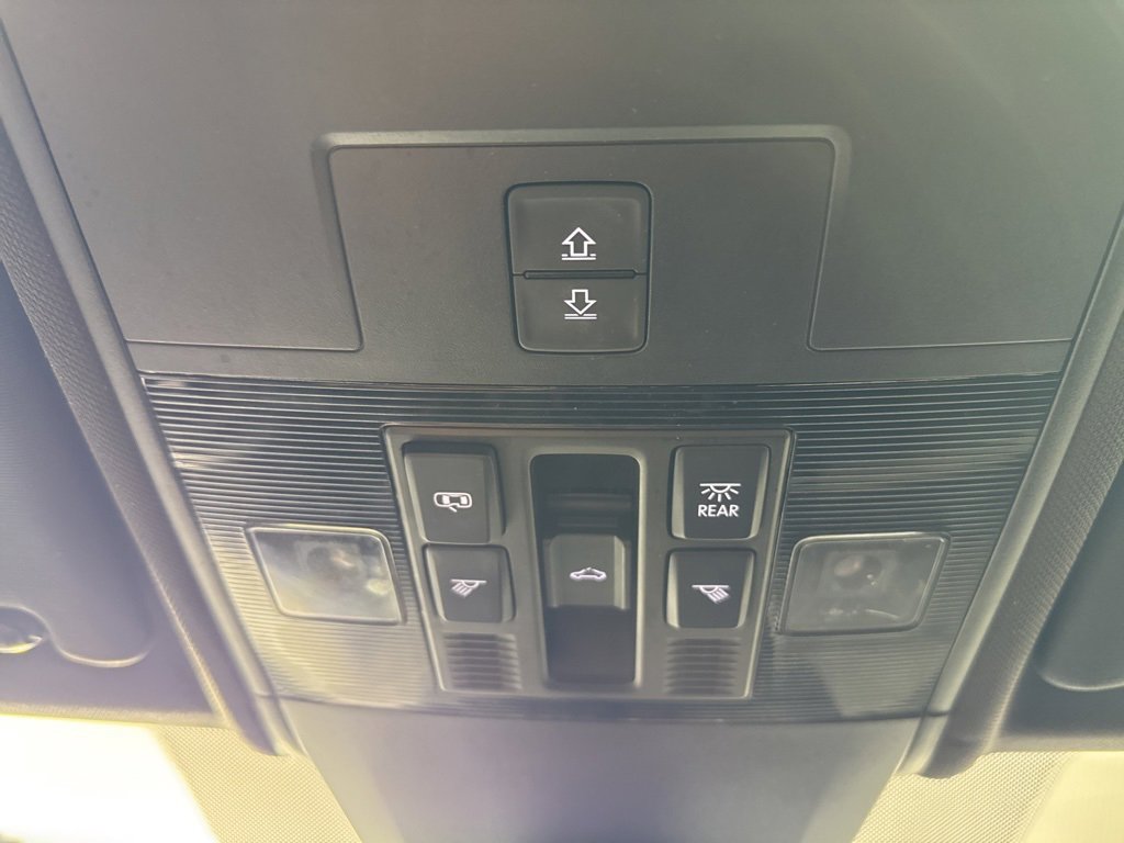 Used 2022 Volkswagen Atlas Cross Sport SEL image 27