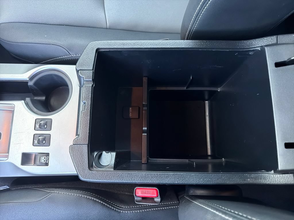Used 2019 Toyota 4Runner SR5 Premium AWD/4WD image 25