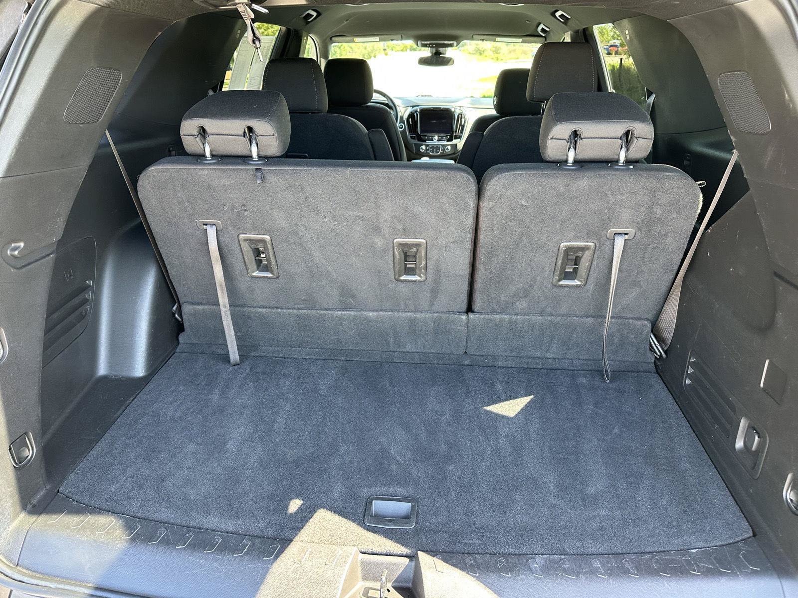 Used 2023 Chevrolet Traverse LT FWD image 18