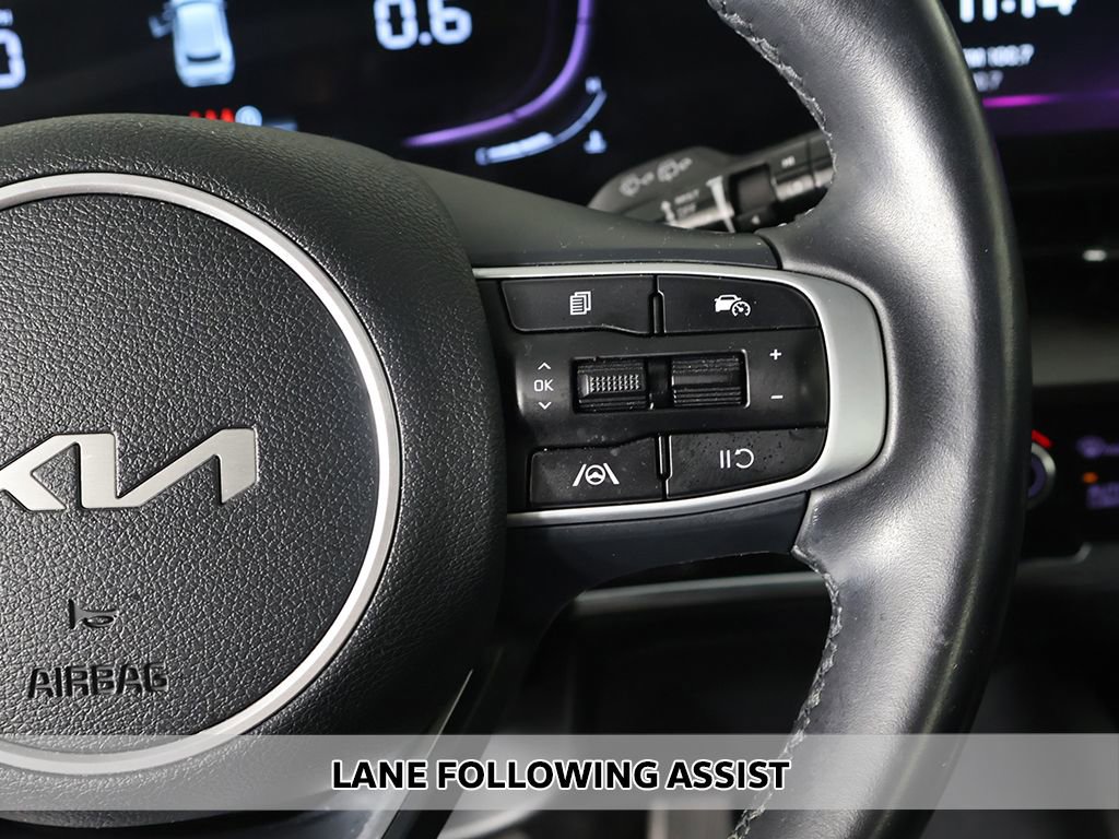 Used 2023 Kia Sportage EX image 4