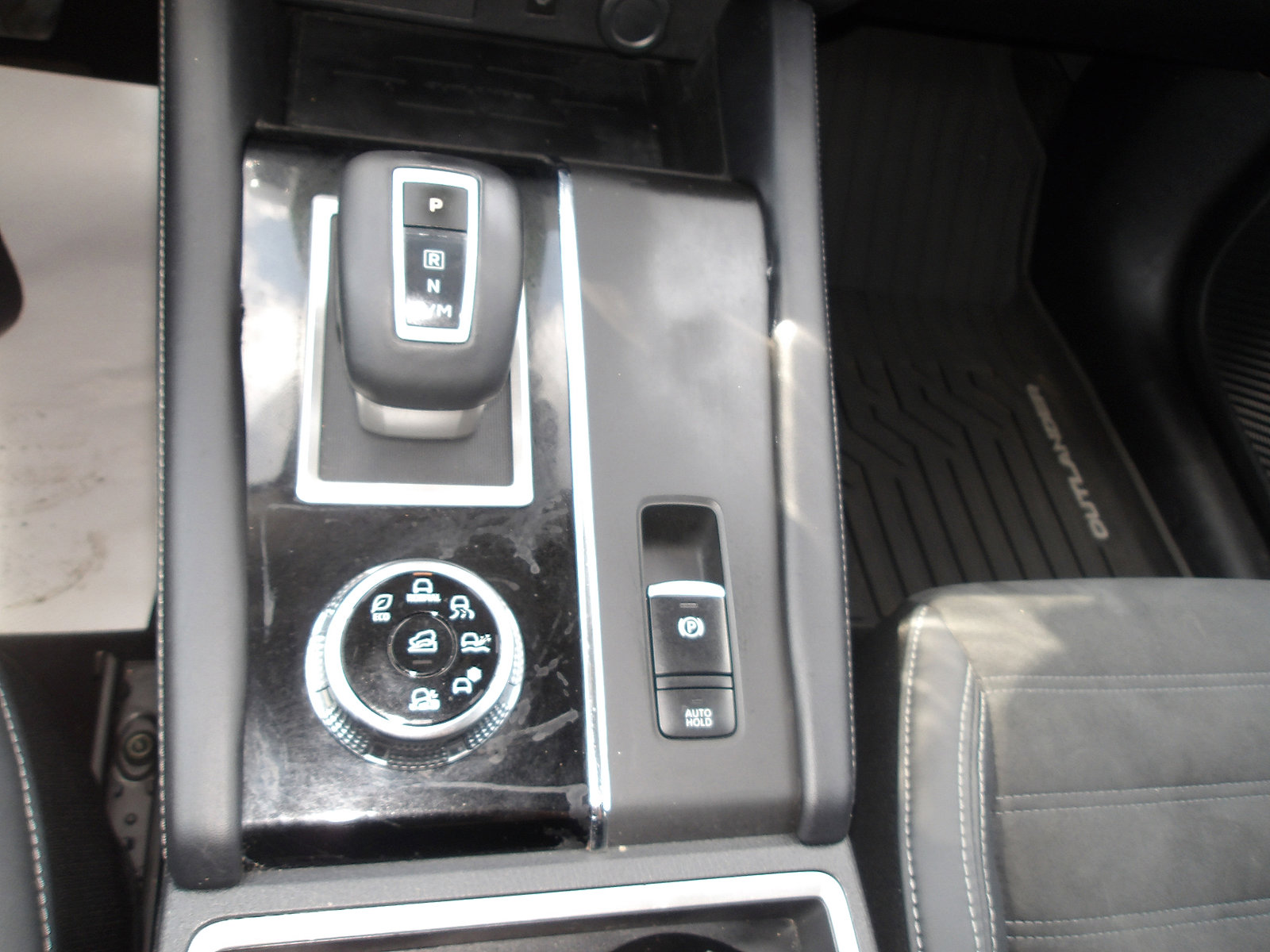 Used 2022 Mitsubishi Outlander SE AWD/4WD image 16