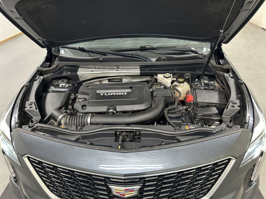 Used 2019 Cadillac XT4 Premium Luxury w/ Cold Weather Package AWD/4WD image 23